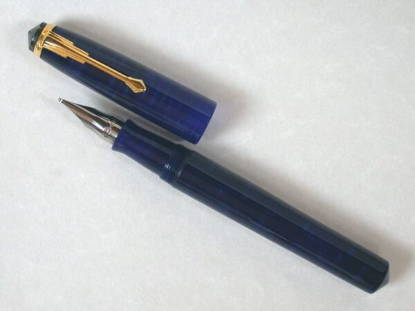 Manaslu Fountain Pen in Blue DB Acrylic (uncap-1) Manaslu Fountain Pen in Blue DB Acrylic (uncap-1)