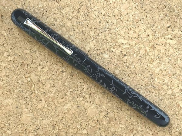 Loa Jr with Clip in Black Acrylic with Floral Scroll Engraving (capped-h)