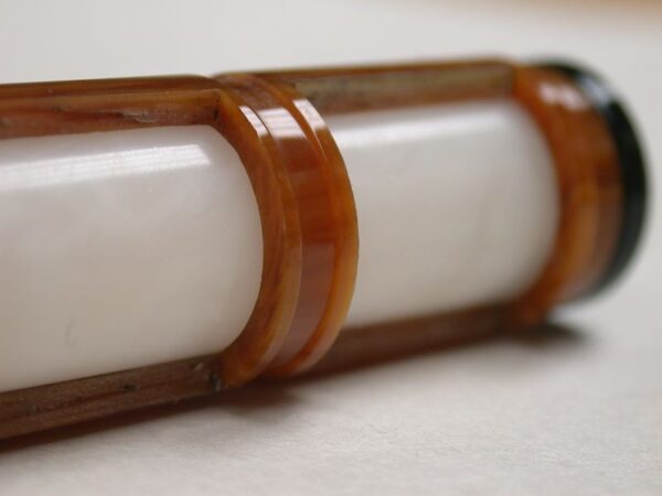 LotR Fountain Pen (barrel windows-2)